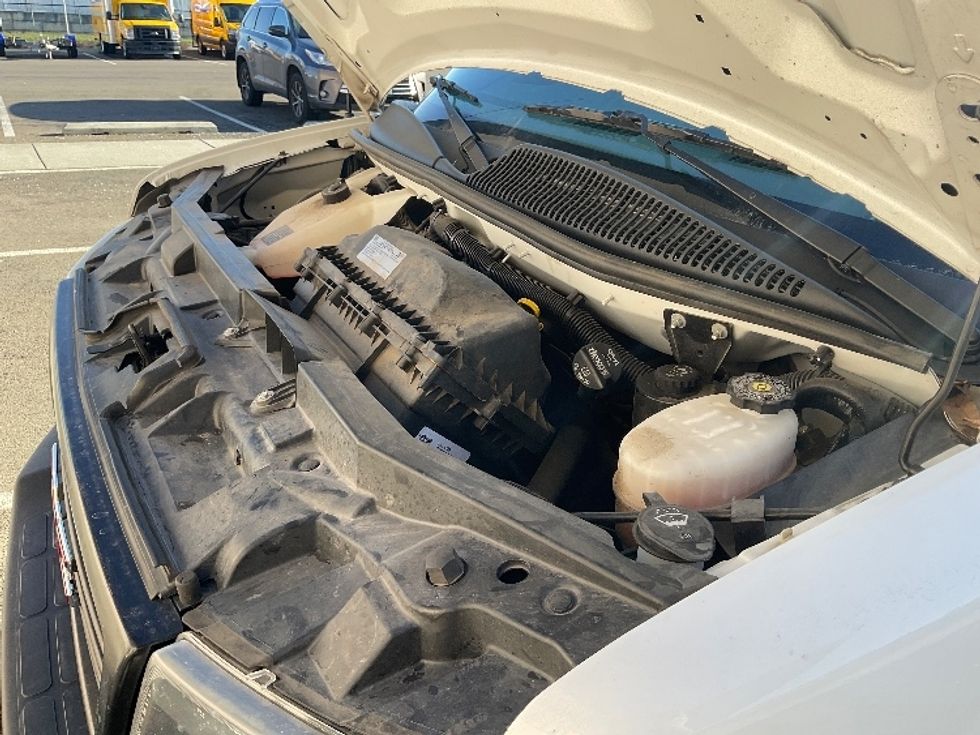 Light Duty Box Truck-Light and Medium Duty Trucks-GMC-2021-Savana G33503-Everett-WA-100,368\n\t\tmiles-$ 30,250 - Image 23