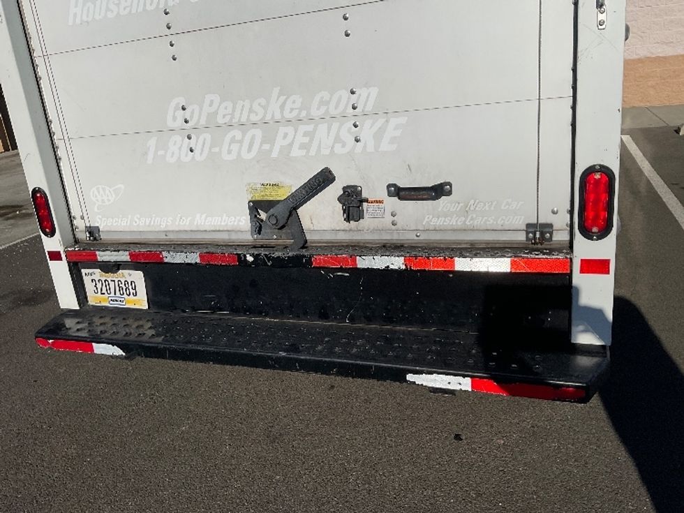 Light Duty Box Truck-Light and Medium Duty Trucks-GMC-2021-Savana G33503-Everett-WA-100,368\n\t\tmiles-$ 30,250 - Image 9