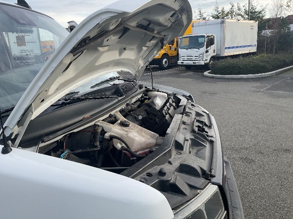 Light Duty Box Truck-Light and Medium Duty Trucks-GMC-2021-Savana G33503-Everett-WA-87,762\n\t\tmiles-$ 31,750 - Image 20