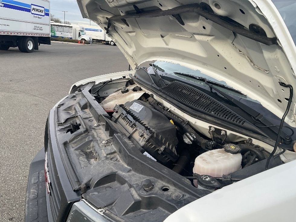 Light Duty Box Truck-Light and Medium Duty Trucks-GMC-2021-Savana G33503-Everett-WA-87,762\n\t\tmiles-$ 31,750 - Image 21