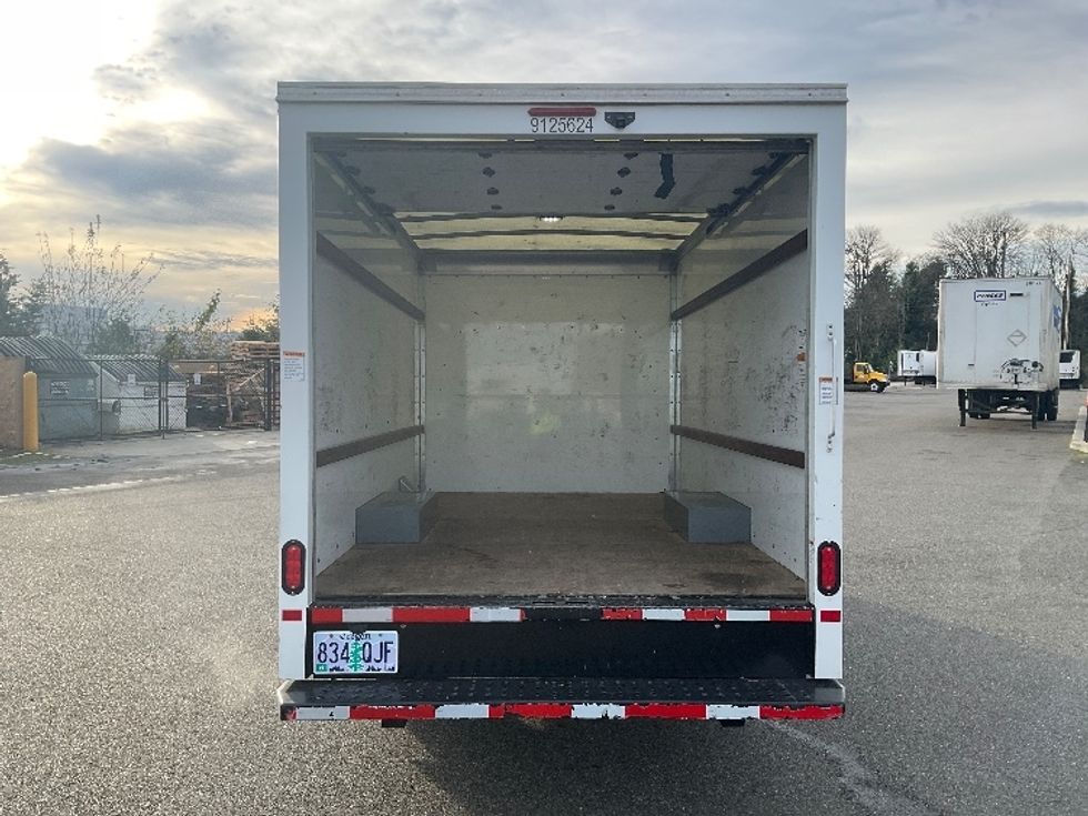 Light Duty Box Truck-Light and Medium Duty Trucks-GMC-2021-Savana G33503-Everett-WA-87,762\n\t\tmiles-$ 31,750 - Image 7