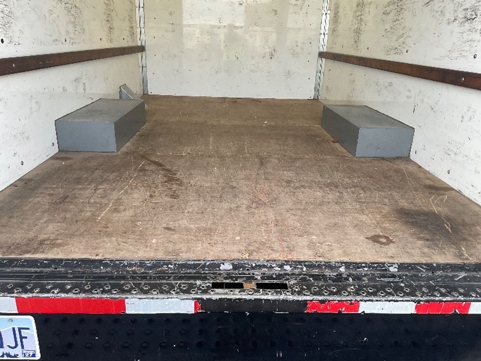 Light Duty Box Truck-Light and Medium Duty Trucks-GMC-2021-Savana G33503-Everett-WA-87,762\n\t\tmiles-$ 31,750 - Image 8