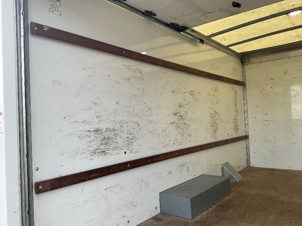 Light Duty Box Truck-Light and Medium Duty Trucks-GMC-2021-Savana G33503-Everett-WA-87,762\n\t\tmiles-$ 31,750 - Image 9