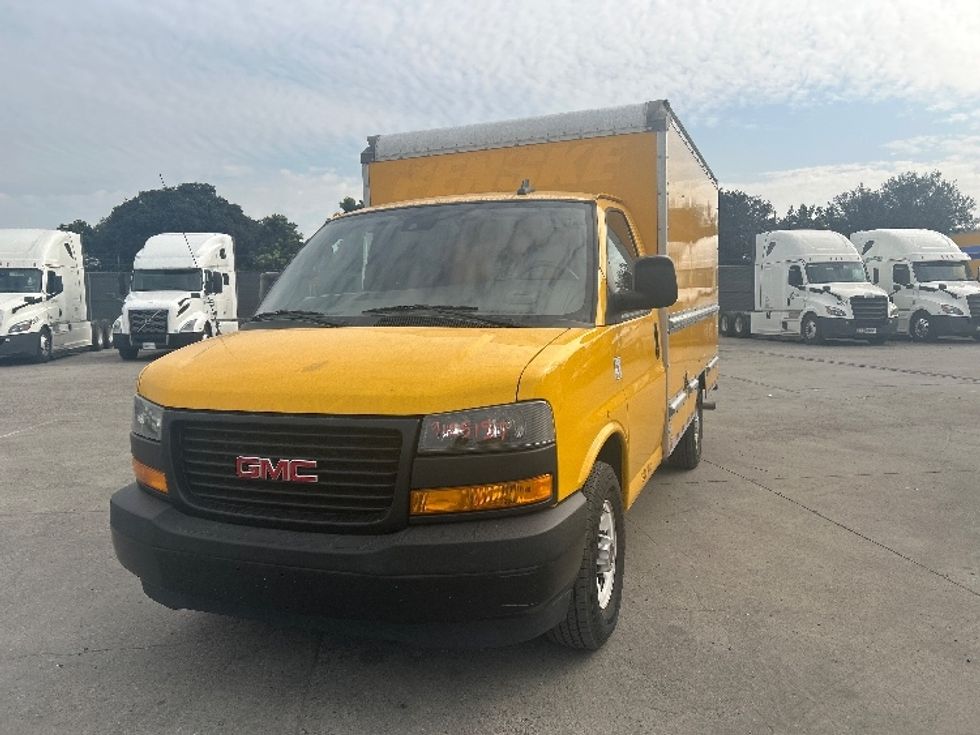 Light Duty Box Truck-Light and Medium Duty Trucks-GMC-2021-Savana G33503-Fontana-CA-101,998\n\t\tmiles-$ 27,250 - Image 1
