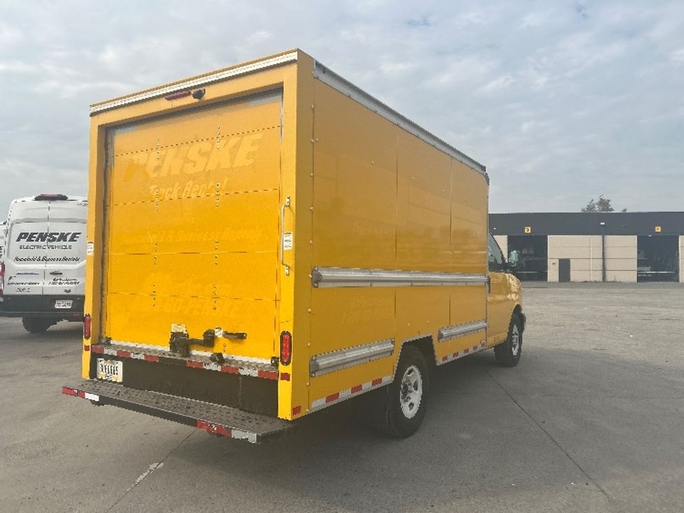 Light Duty Box Truck-Light and Medium Duty Trucks-GMC-2021-Savana G33503-Fontana-CA-101,998\n\t\tmiles-$ 27,250 - Image 13