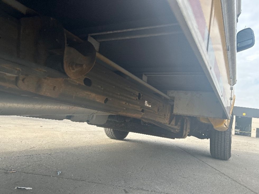 Light Duty Box Truck-Light and Medium Duty Trucks-GMC-2021-Savana G33503-Fontana-CA-101,998\n\t\tmiles-$ 27,250 - Image 14