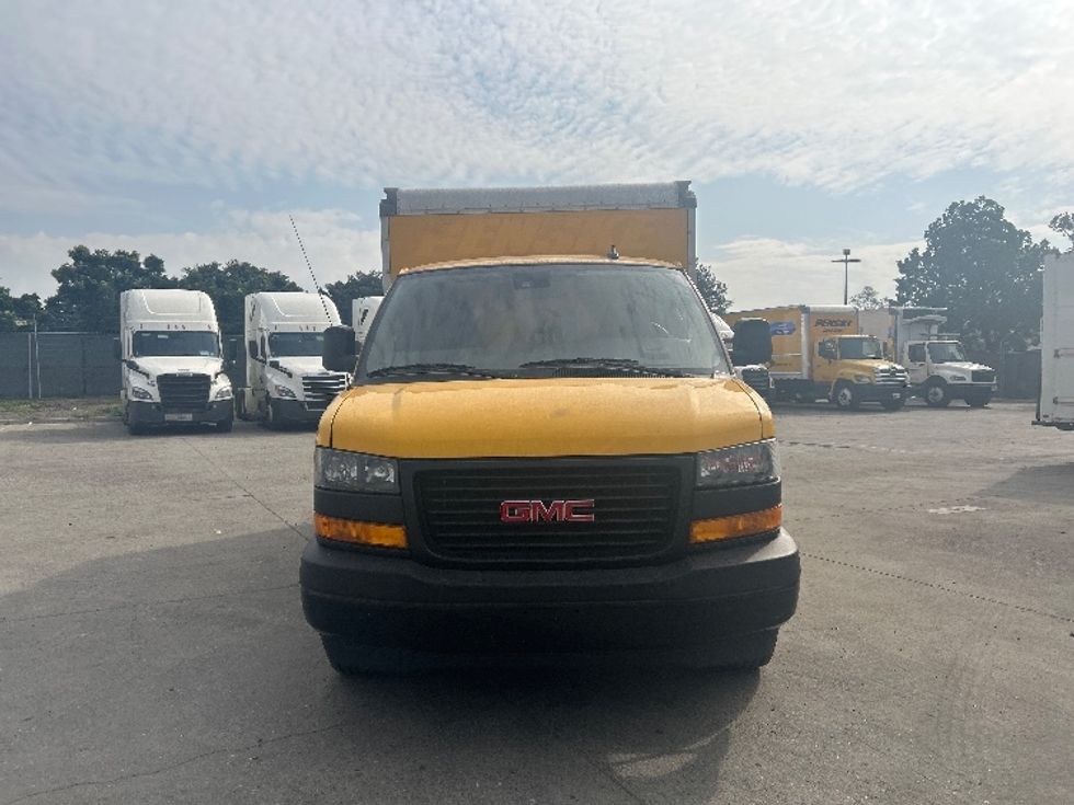 Light Duty Box Truck-Light and Medium Duty Trucks-GMC-2021-Savana G33503-Fontana-CA-101,998\n\t\tmiles-$ 27,250 - Image 2