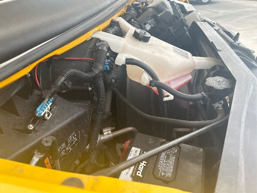 Light Duty Box Truck-Light and Medium Duty Trucks-GMC-2021-Savana G33503-Fontana-CA-101,998\n\t\tmiles-$ 27,250 - Image 23