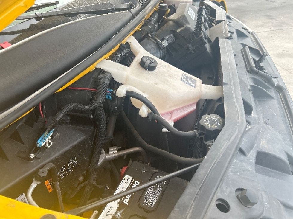 Light Duty Box Truck-Light and Medium Duty Trucks-GMC-2021-Savana G33503-Fontana-CA-101,998\n\t\tmiles-$ 27,250 - Image 24