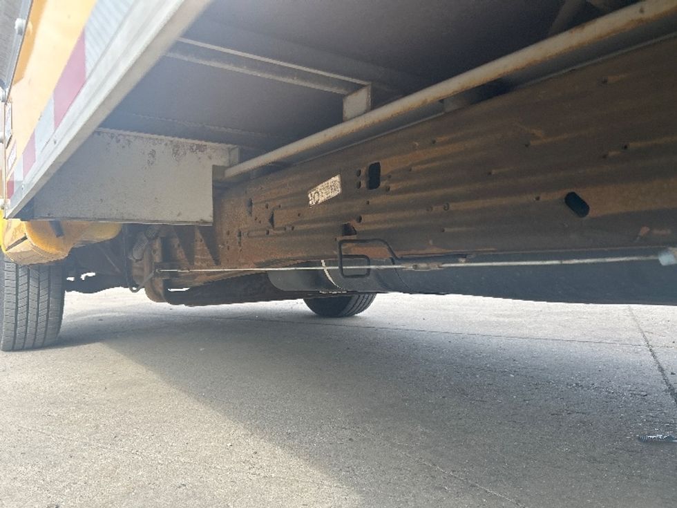 Light Duty Box Truck-Light and Medium Duty Trucks-GMC-2021-Savana G33503-Fontana-CA-101,998\n\t\tmiles-$ 27,250 - Image 5