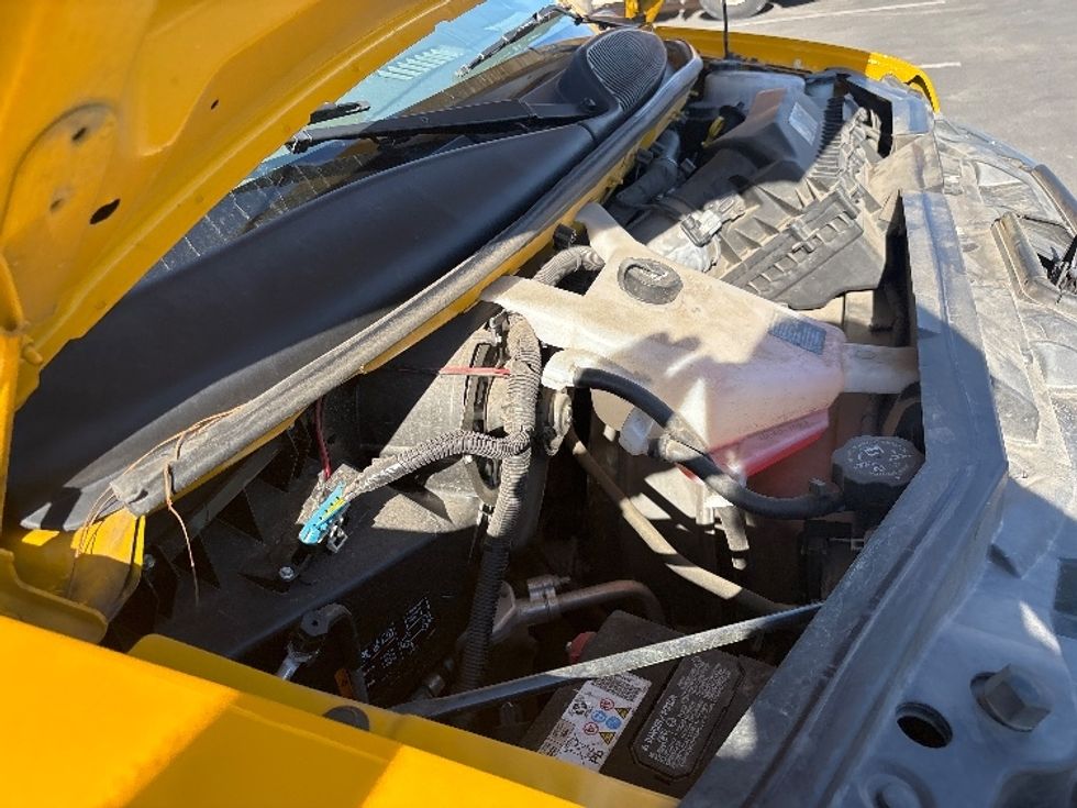 Light Duty Box Truck-Light and Medium Duty Trucks-GMC-2021-Savana G33503-Fontana-CA-103,063\n\t\tmiles-$ 27,250 - Image 21