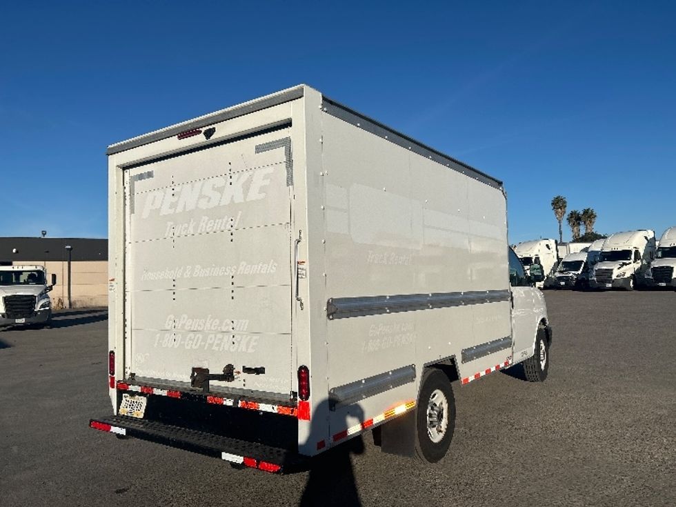 Light Duty Box Truck-Light and Medium Duty Trucks-GMC-2021-Savana G33503-Fontana-CA-106,247\n\t\tmiles-$ 29,500 - Image 13