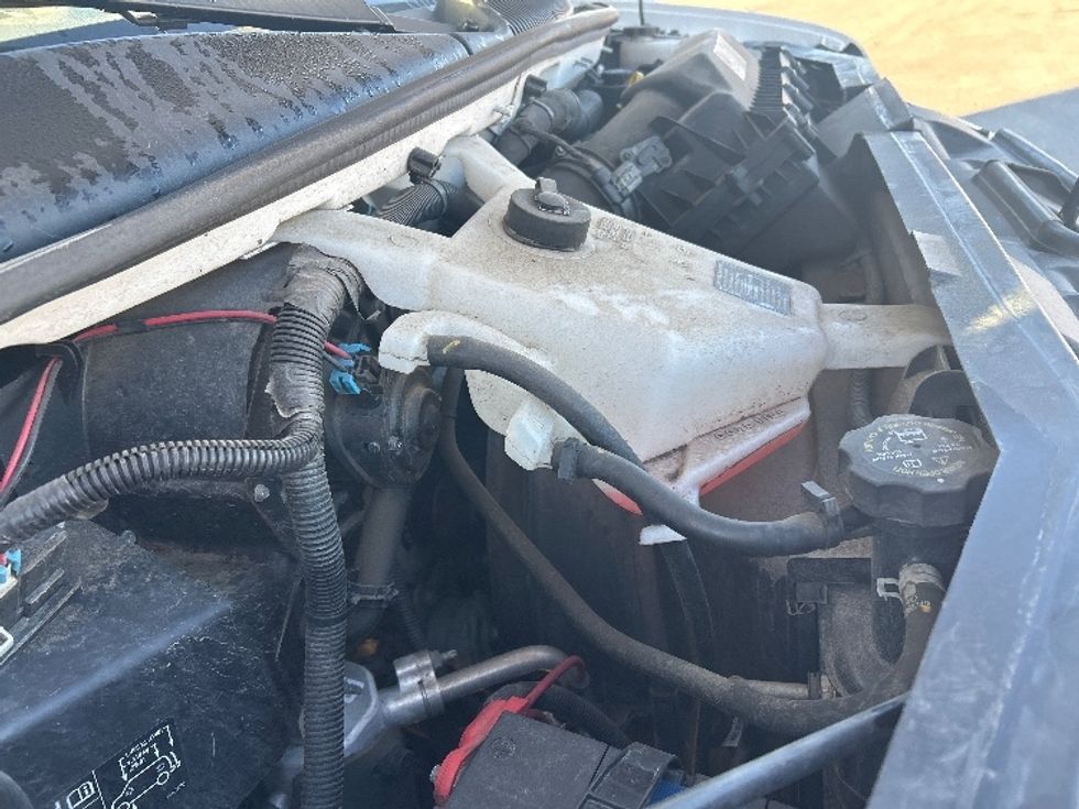 Light Duty Box Truck-Light and Medium Duty Trucks-GMC-2021-Savana G33503-Fontana-CA-106,247\n\t\tmiles-$ 29,500 - Image 24