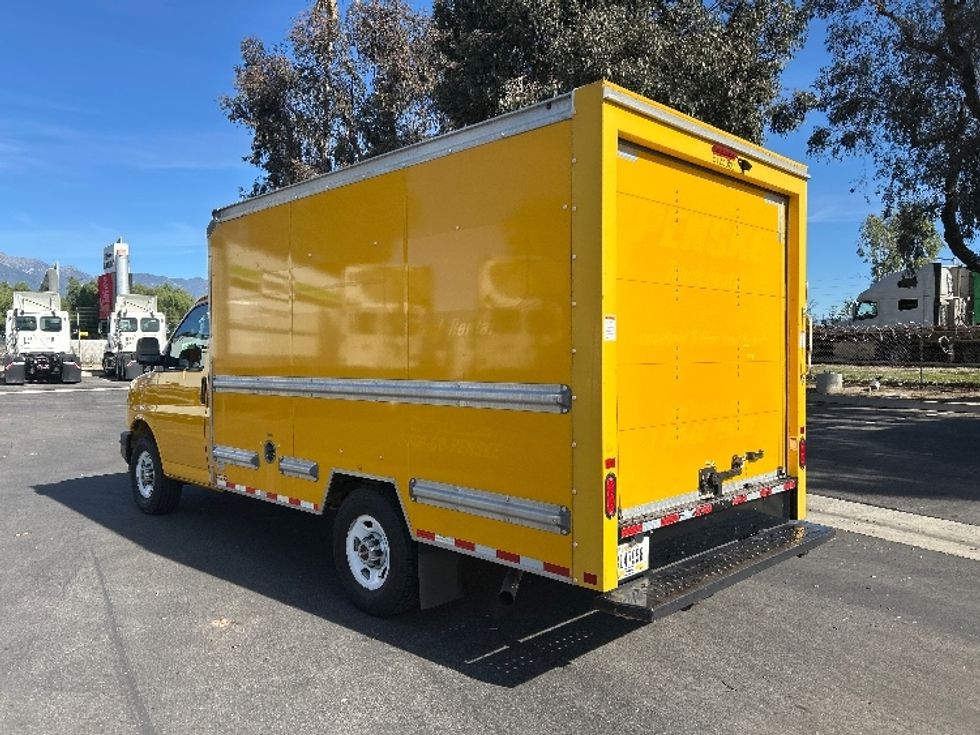 Light Duty Box Truck-Light and Medium Duty Trucks-GMC-2021-Savana G33503-Fontana-CA-106,785\n\t\tmiles-$ 26,750 - Image 6