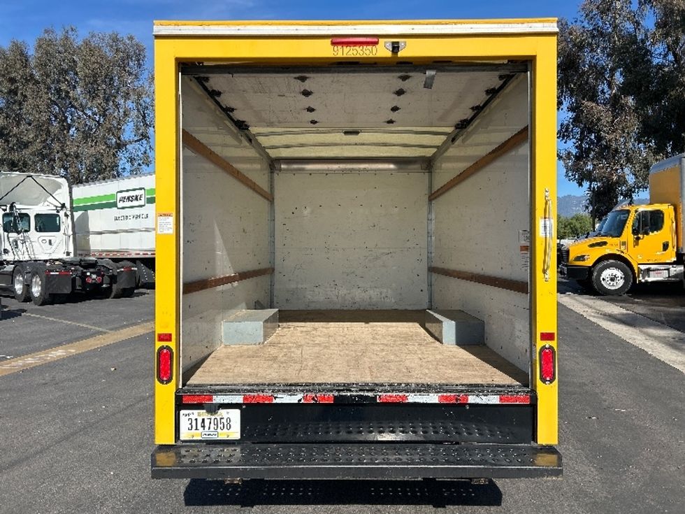 Light Duty Box Truck-Light and Medium Duty Trucks-GMC-2021-Savana G33503-Fontana-CA-106,785\n\t\tmiles-$ 26,750 - Image 8