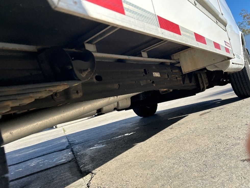 Light Duty Box Truck-Light and Medium Duty Trucks-GMC-2021-Savana G33503-Fontana-CA-107,986\n\t\tmiles-$ 29,250 - Image 12