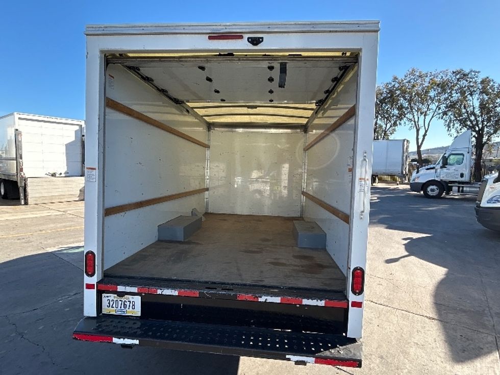 Light Duty Box Truck-Light and Medium Duty Trucks-GMC-2021-Savana G33503-Fontana-CA-107,986\n\t\tmiles-$ 29,250 - Image 8