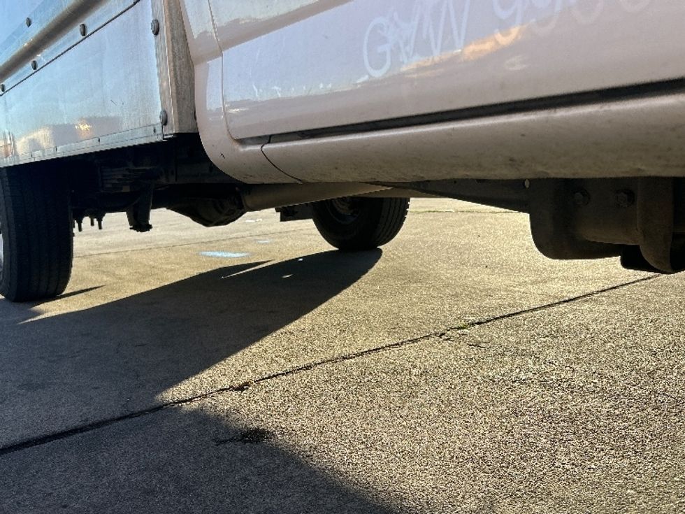 Light Duty Box Truck-Light and Medium Duty Trucks-GMC-2021-Savana G33503-Fontana-CA-109,152\n\t\tmiles-$ 29,000 - Image 13