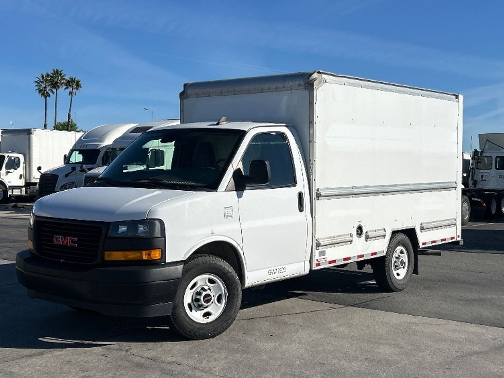 Light Duty Box Truck-Light and Medium Duty Trucks-GMC-2021-Savana G33503-Fontana-CA-113,305\n\t\tmiles-$ 28,500 - Image 3