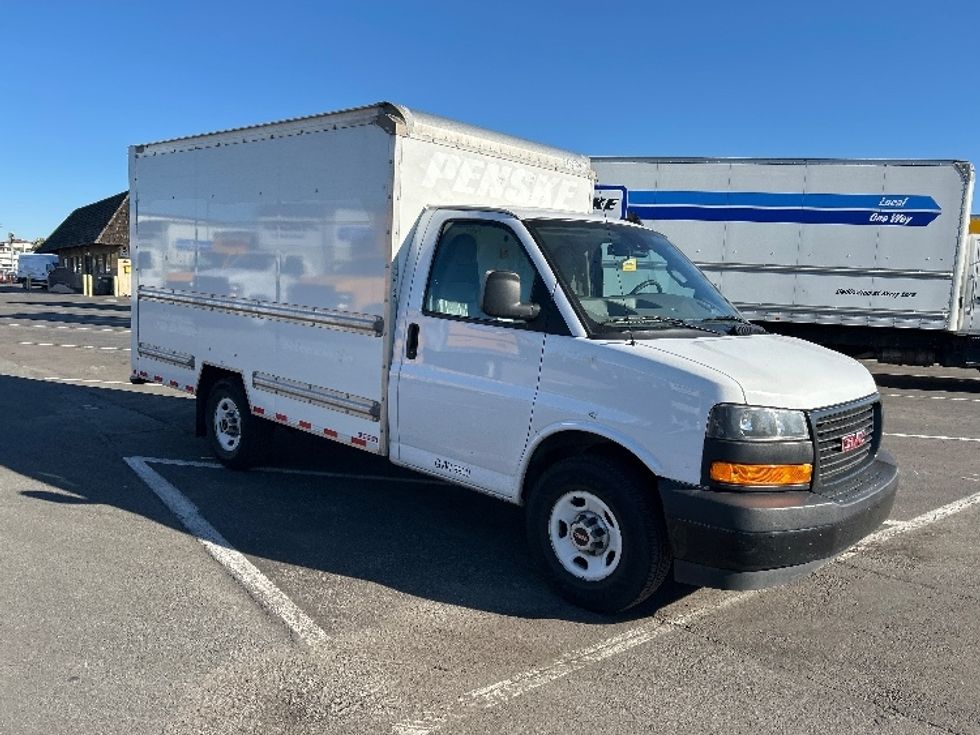 Light Duty Box Truck-Light and Medium Duty Trucks-GMC-2021-Savana G33503-Fontana-CA-113,924\n\t\tmiles-$ 28,500 - Image 1