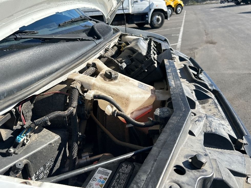 Light Duty Box Truck-Light and Medium Duty Trucks-GMC-2021-Savana G33503-Fontana-CA-113,924\n\t\tmiles-$ 28,500 - Image 22