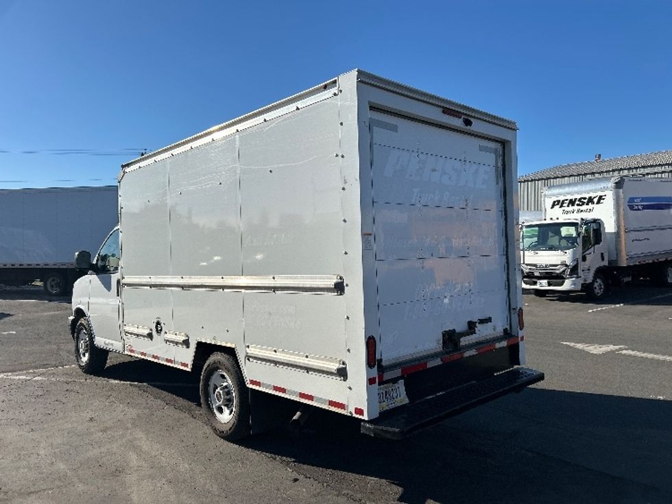 Light Duty Box Truck-Light and Medium Duty Trucks-GMC-2021-Savana G33503-Fontana-CA-113,924\n\t\tmiles-$ 28,500 - Image 6