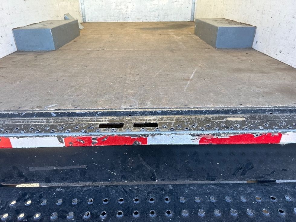 Light Duty Box Truck-Light and Medium Duty Trucks-GMC-2021-Savana G33503-Fontana-CA-113,924\n\t\tmiles-$ 28,500 - Image 9