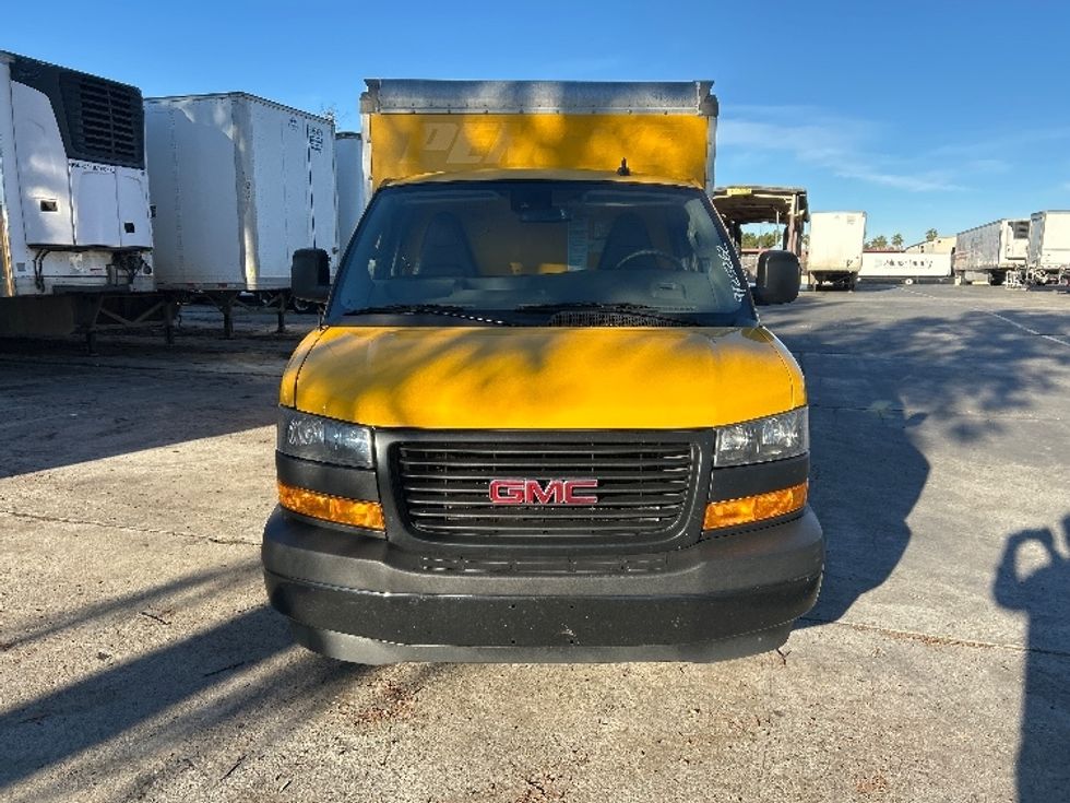 Light Duty Box Truck-Light and Medium Duty Trucks-GMC-2021-Savana G33503-Fontana-CA-114,627\n\t\tmiles-$ 25,750 - Image 2