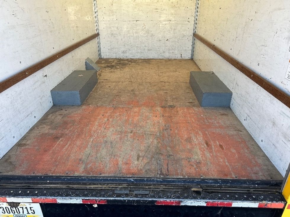 Light Duty Box Truck-Light and Medium Duty Trucks-GMC-2021-Savana G33503-Fontana-CA-118,697\n\t\tmiles-$ 25,500 - Image 10