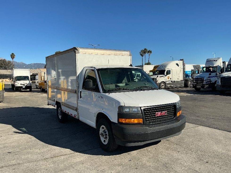 Light Duty Box Truck-Light and Medium Duty Trucks-GMC-2021-Savana G33503-Fontana-CA-120,893\n\t\tmiles-$ 27,750 - Image 1