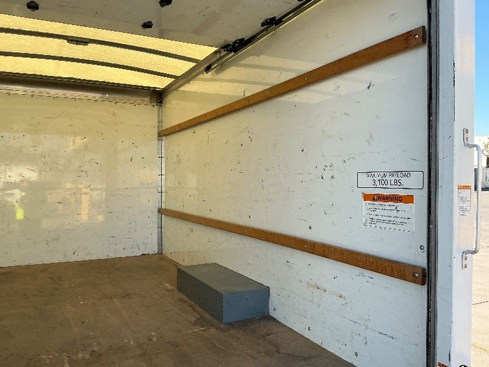 Light Duty Box Truck-Light and Medium Duty Trucks-GMC-2021-Savana G33503-Fontana-CA-120,893\n\t\tmiles-$ 27,750 - Image 12