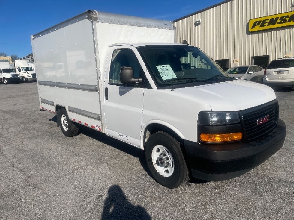 Light Duty Box Truck-Light and Medium Duty Trucks-GMC-2021-Savana G33503-Forest Park-GA-101,221\n\t\tmiles-$ 30,000 - Image 1