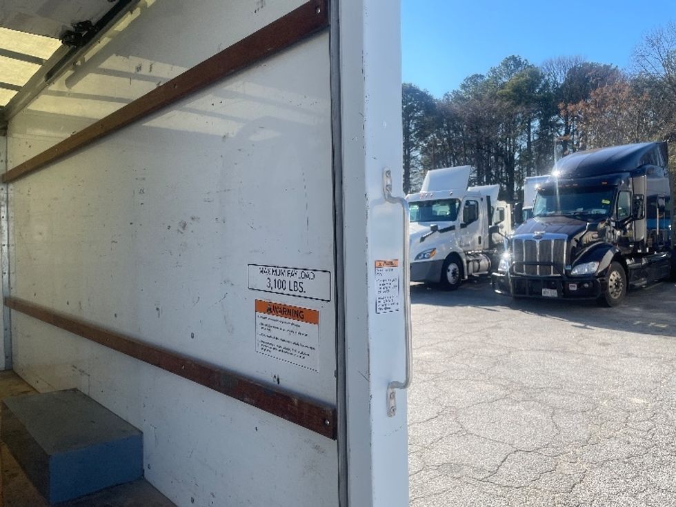 Light Duty Box Truck-Light and Medium Duty Trucks-GMC-2021-Savana G33503-Forest Park-GA-101,221\n\t\tmiles-$ 30,000 - Image 11