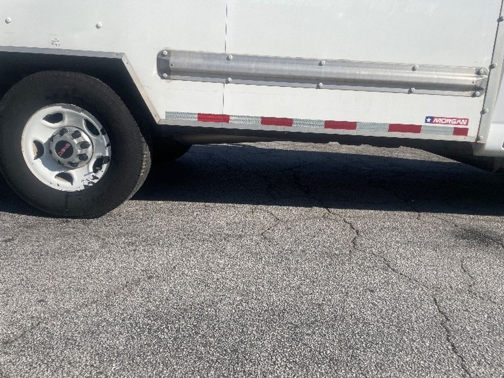 Light Duty Box Truck-Light and Medium Duty Trucks-GMC-2021-Savana G33503-Forest Park-GA-101,221\n\t\tmiles-$ 30,000 - Image 13