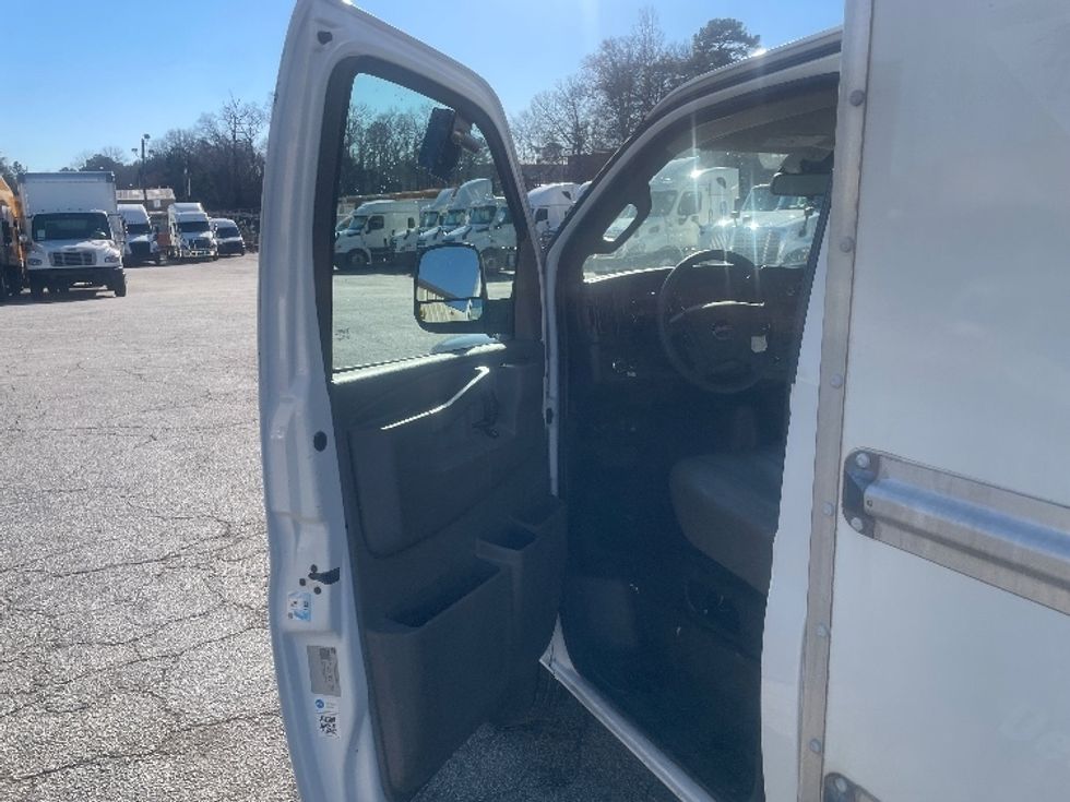 Light Duty Box Truck-Light and Medium Duty Trucks-GMC-2021-Savana G33503-Forest Park-GA-101,221\n\t\tmiles-$ 30,000 - Image 15