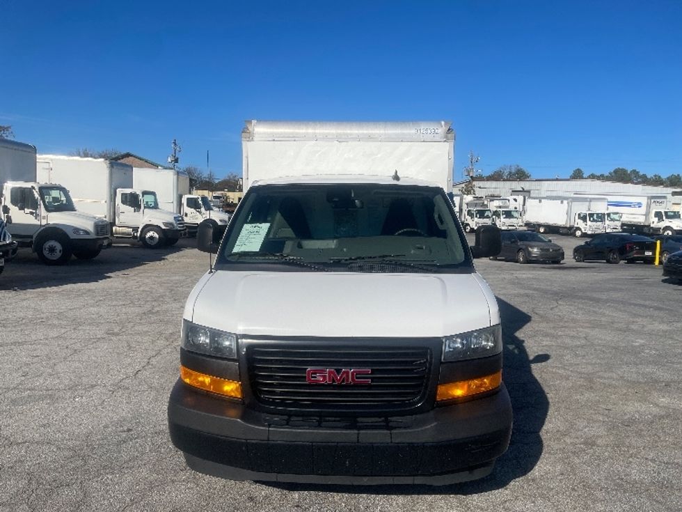 Light Duty Box Truck-Light and Medium Duty Trucks-GMC-2021-Savana G33503-Forest Park-GA-101,221\n\t\tmiles-$ 30,000 - Image 2