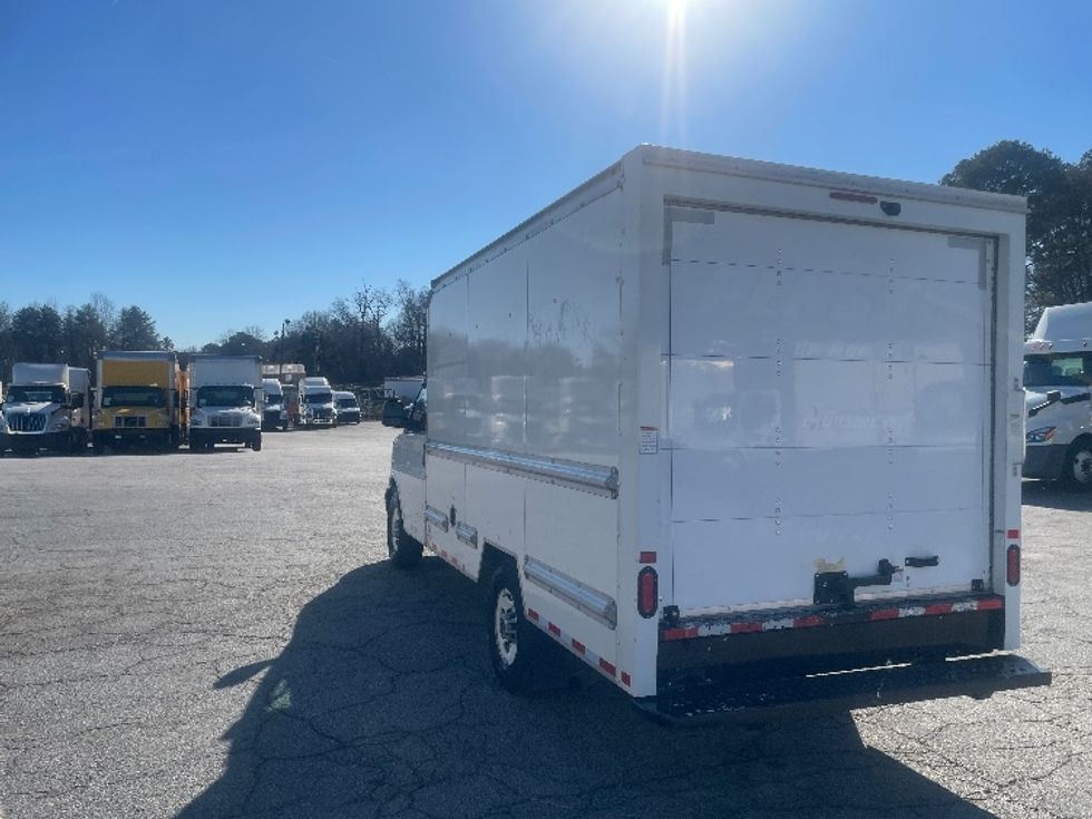 Light Duty Box Truck-Light and Medium Duty Trucks-GMC-2021-Savana G33503-Forest Park-GA-101,221\n\t\tmiles-$ 30,000 - Image 6