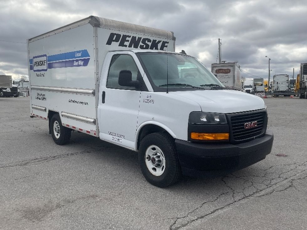 Light Duty Box Truck-Light and Medium Duty Trucks-GMC-2021-Savana G33503-Fort Wayne-IN-117,463\n\t\tmiles-$ 26,250 - Image 1