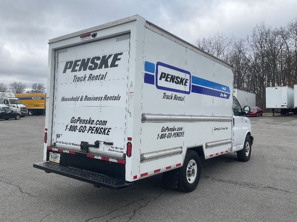 Light Duty Box Truck-Light and Medium Duty Trucks-GMC-2021-Savana G33503-Fort Wayne-IN-117,463\n\t\tmiles-$ 26,250 - Image 13