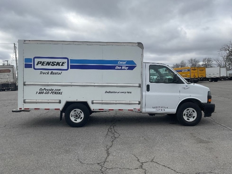 Light Duty Box Truck-Light and Medium Duty Trucks-GMC-2021-Savana G33503-Fort Wayne-IN-117,463\n\t\tmiles-$ 26,250 - Image 15