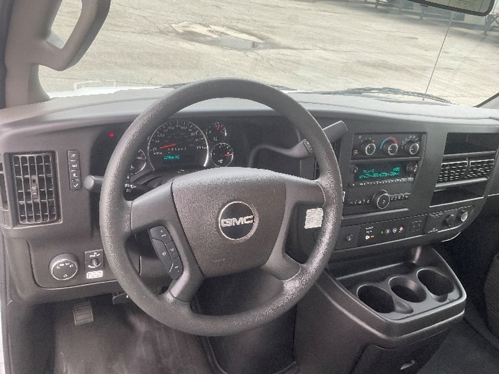 Light Duty Box Truck-Light and Medium Duty Trucks-GMC-2021-Savana G33503-Fort Wayne-IN-117,463\n\t\tmiles-$ 26,250 - Image 18