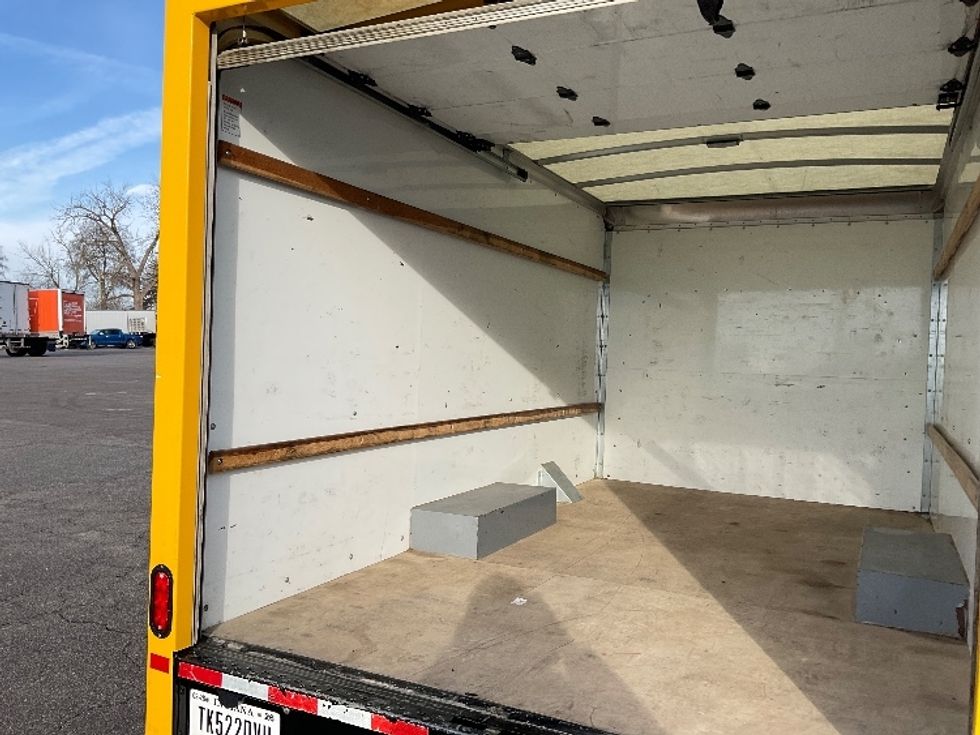 Light Duty Box Truck-Light and Medium Duty Trucks-GMC-2021-Savana G33503-Fort Wayne-IN-71,617\n\t\tmiles-$ 28,750 - Image 11