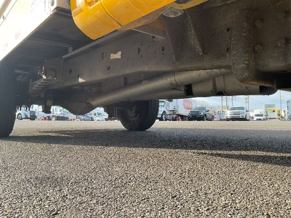 Light Duty Box Truck-Light and Medium Duty Trucks-GMC-2021-Savana G33503-Fort Wayne-IN-71,617\n\t\tmiles-$ 28,750 - Image 14