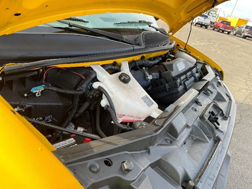 Light Duty Box Truck-Light and Medium Duty Trucks-GMC-2021-Savana G33503-Fort Wayne-IN-71,617\n\t\tmiles-$ 28,750 - Image 23