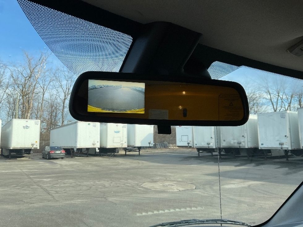 Light Duty Box Truck-Light and Medium Duty Trucks-GMC-2021-Savana G33503-Fort Wayne-IN-71,617\n\t\tmiles-$ 28,750 - Image 26