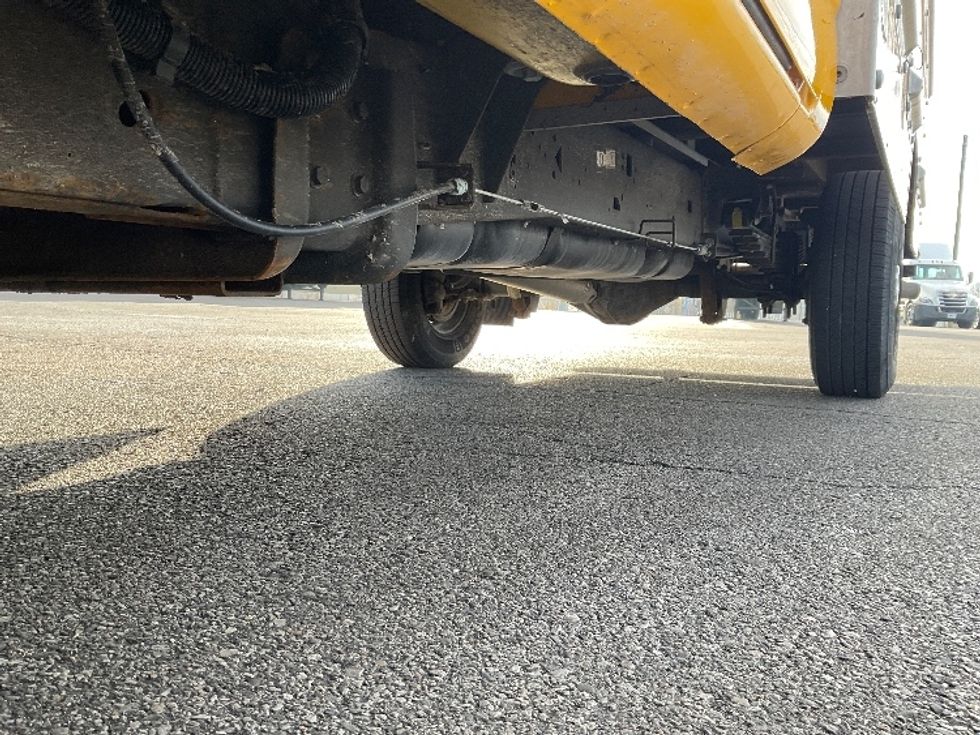 Light Duty Box Truck-Light and Medium Duty Trucks-GMC-2021-Savana G33503-Fort Wayne-IN-71,617\n\t\tmiles-$ 28,750 - Image 5