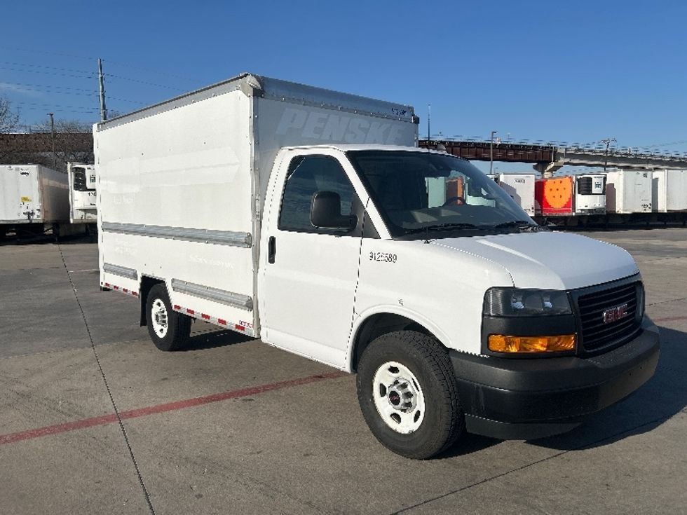 Light Duty Box Truck-Light and Medium Duty Trucks-GMC-2021-Savana G33503-Fort Worth-TX-102,393\n\t\tmiles-$ 28,500 - Image 10