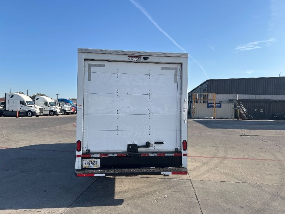 Light Duty Box Truck-Light and Medium Duty Trucks-GMC-2021-Savana G33503-Fort Worth-TX-102,393\n\t\tmiles-$ 28,500 - Image 6