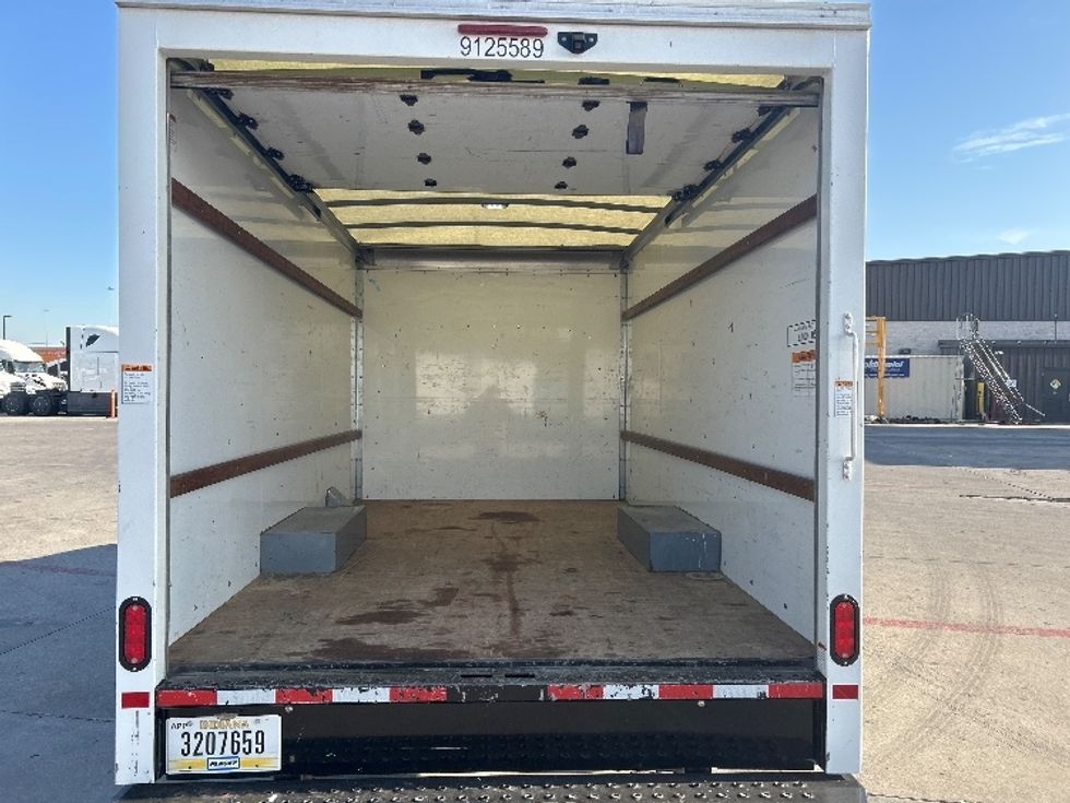 Light Duty Box Truck-Light and Medium Duty Trucks-GMC-2021-Savana G33503-Fort Worth-TX-102,393\n\t\tmiles-$ 28,500 - Image 7