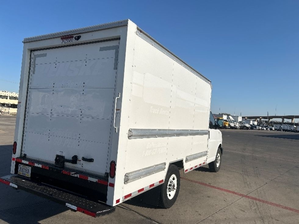 Light Duty Box Truck-Light and Medium Duty Trucks-GMC-2021-Savana G33503-Fort Worth-TX-102,393\n\t\tmiles-$ 28,500 - Image 9